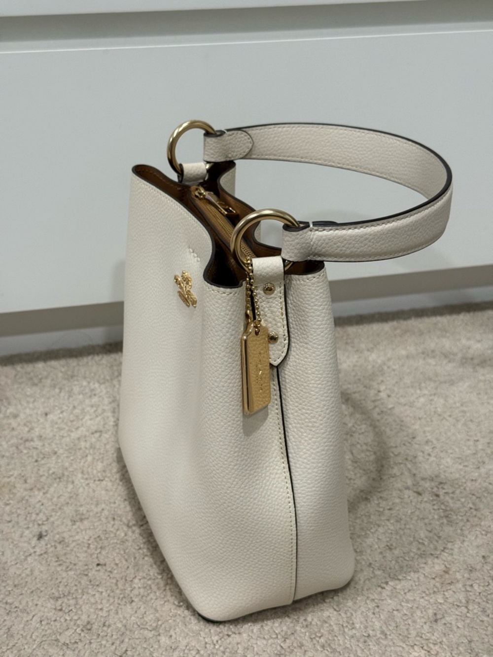 Coach Cream Pebbled Leather Shoulder Bag with Gold Hardware - Picture 3 of 11